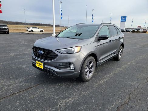 Used 2023 Ford Edge SEL w/ Sport Appearance Package image 37