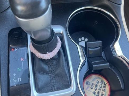 Used 2015 Toyota Highlander Limited image 19