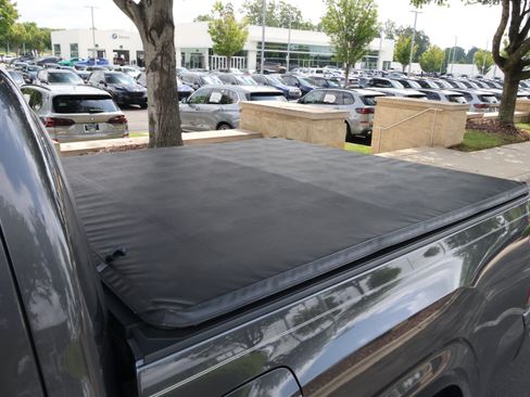 Used 2019 Toyota Tacoma SR w/ SR Convenience Package RWD image 33