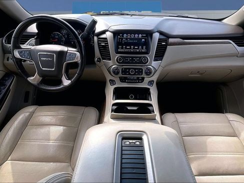 Used 2019 GMC Yukon Denali w/ Denali Ultimate Package AWD/4WD image 7