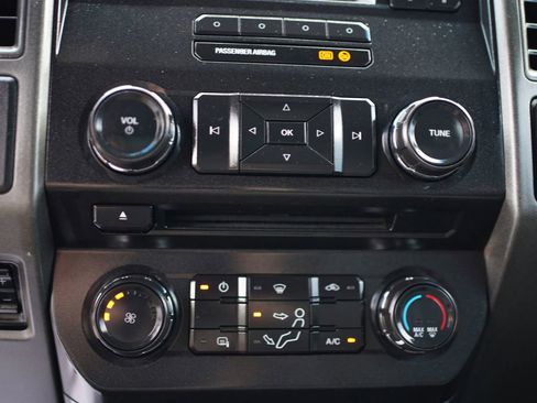 Used 2017 Ford F550 4x4 SuperCab Super Duty image 15