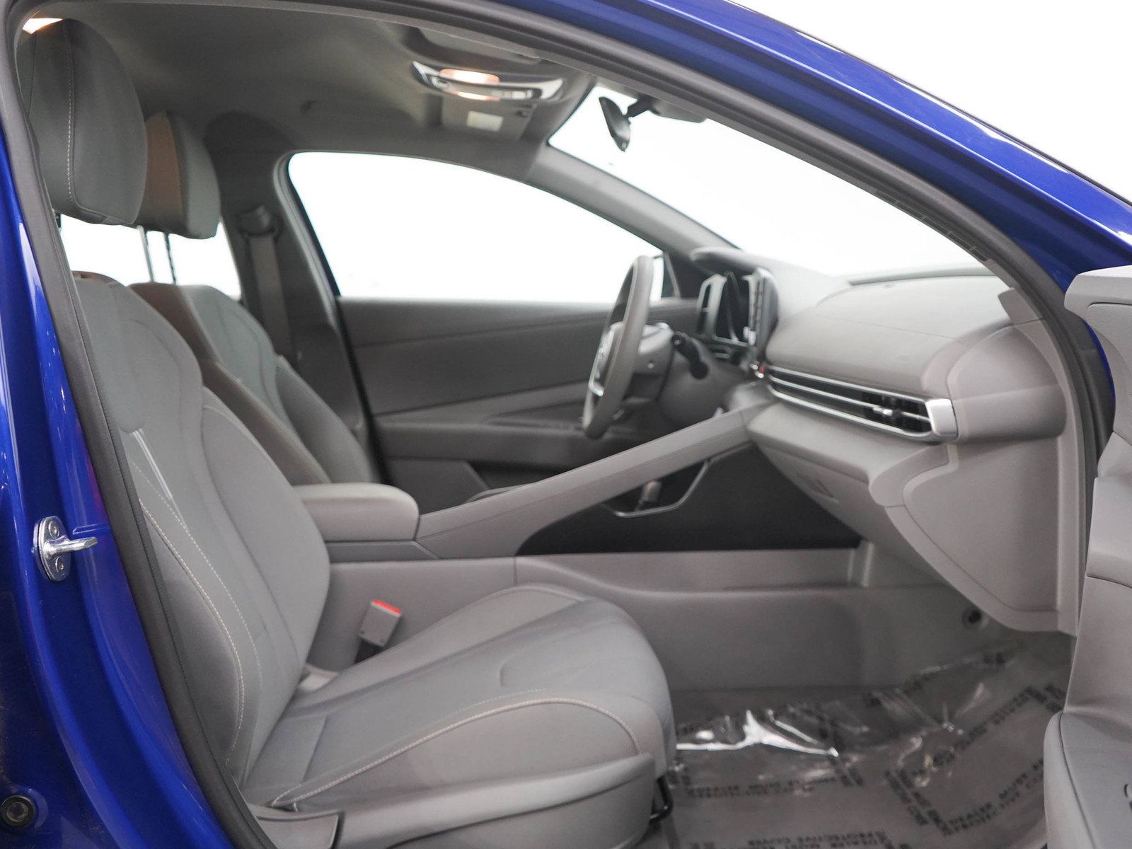 Used 2023 Hyundai Elantra SEL FWD image 11