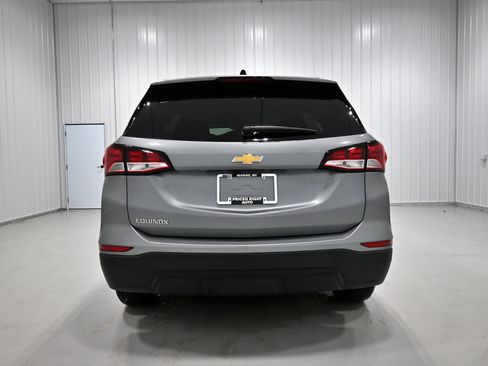 Used 2024 Chevrolet Equinox LS w/ LS Convenience Package FWD image 31