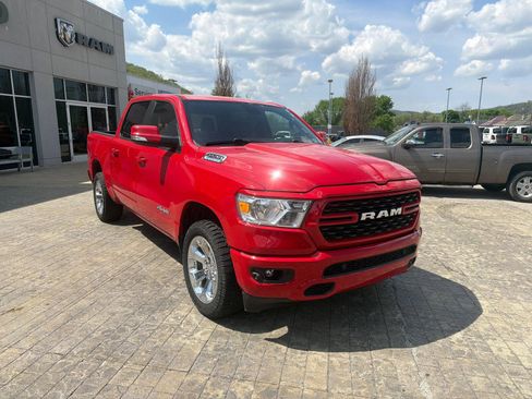Used 2022 RAM 1500 Big Horn AWD/4WD image 2