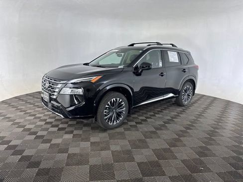 Certified 2025 Nissan Rogue Platinum w/ Platinum Premium Package AWD/4WD image 3