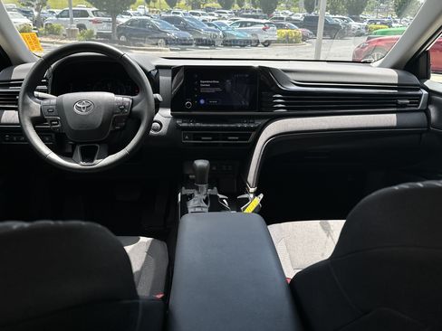 Used 2025 Toyota Camry LE w/ Convenience Package FWD image 22