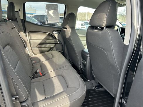 Used 2022 Chevrolet Colorado LT w/ Safety Package image 19