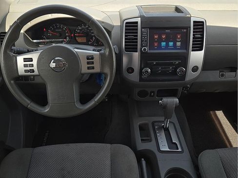 Used 2019 Nissan Frontier SV RWD image 9