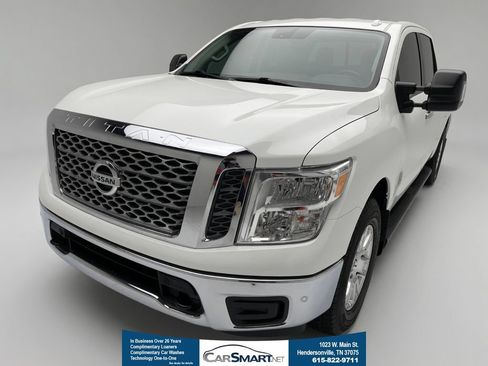 Used 2018 Nissan Titan SV w/ SV Convenience Package RWD image 1
