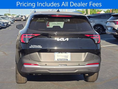 New 2026 Kia Sportage EX FWD image 4
