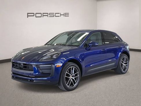 Certified 2024 Porsche Macan w/ Premium Plus Package AWD/4WD image 1