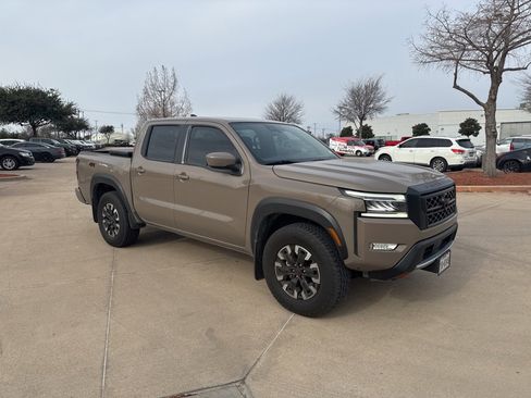 Certified 2024 Nissan Frontier PRO-4X w/ Off-Road Protection Package image 8