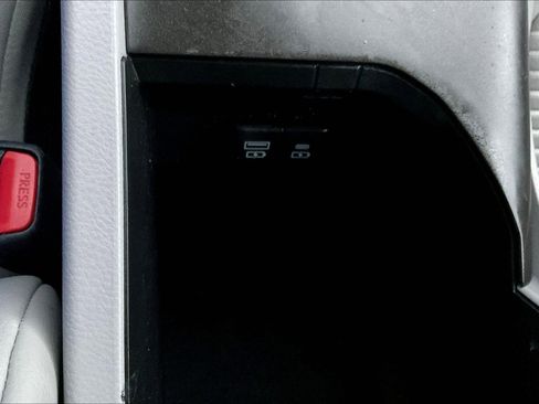 Used 2023 Toyota Camry SE w/ Cold Weather Package image 32