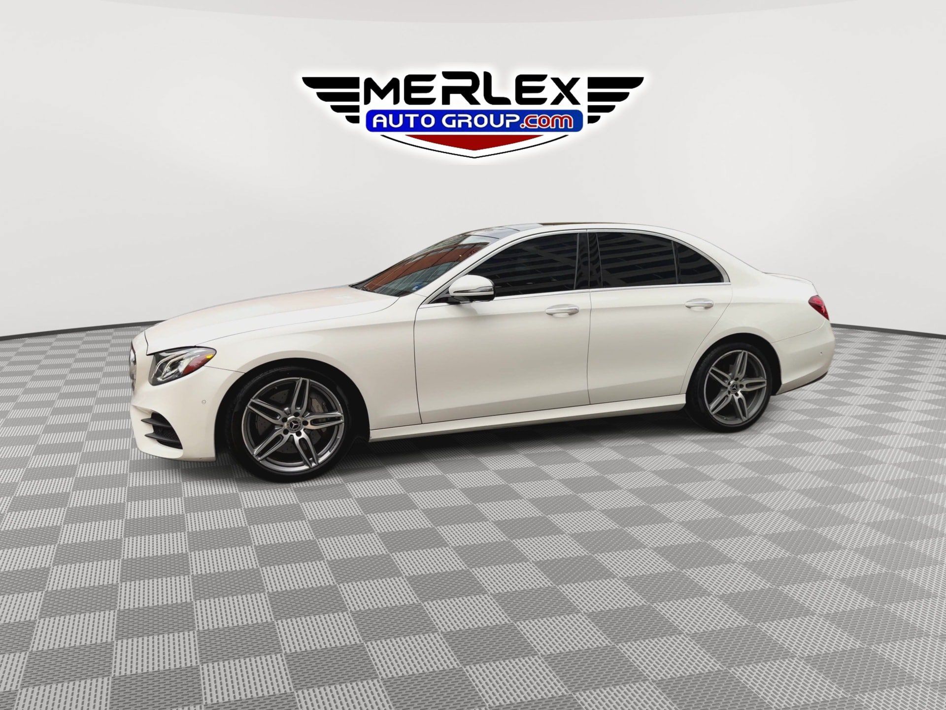 Used 2019 Mercedes-Benz E 300 w/ Premium 1 Package image 5