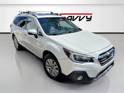 Used 2019 Subaru Outback 3.6R Touring w/ Popular Package #3A image 1