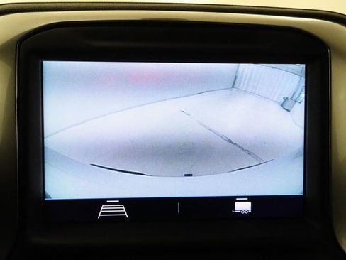 Used 2021 Chevrolet Silverado 1500 LT image 16