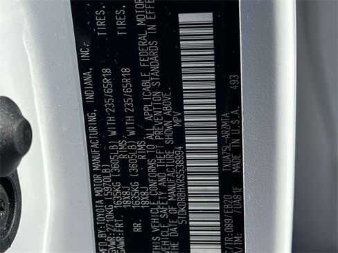 Certified 2024 Toyota Highlander XLE image 26