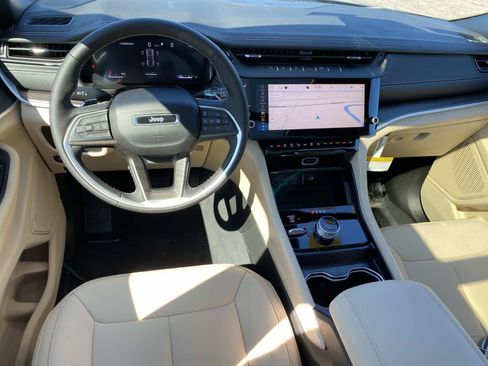 New 2027 Jeep Grand Cherokee Limited AWD/4WD image 9