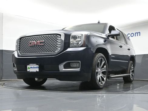 Used 2017 GMC Yukon Denali w/ Open Road Package image 6