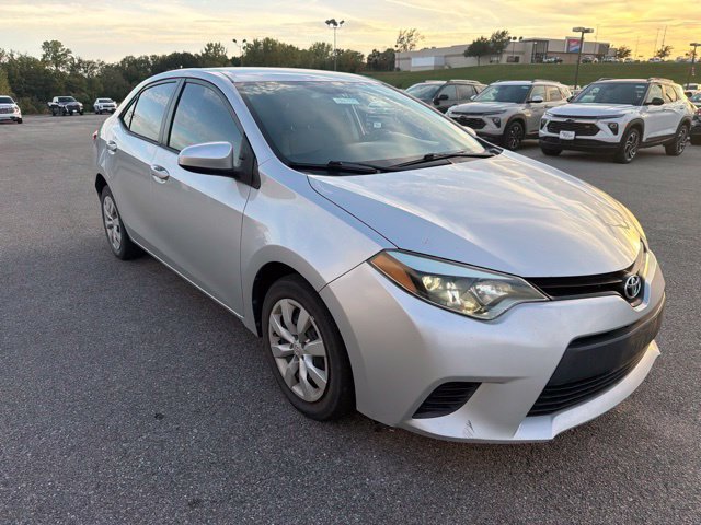 Used 2014 Toyota Corolla LE FWD image 8