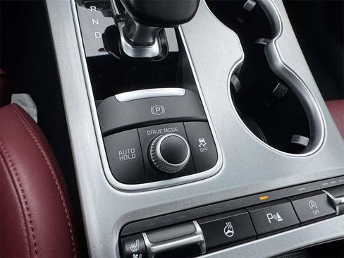 Used 2018 Kia Stinger GT2 image 25