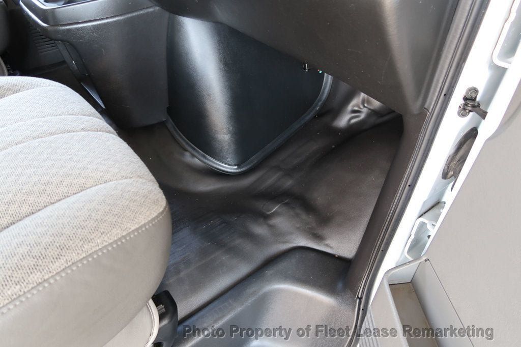 Used 2019 Chevrolet Express 2500 RWD image 23