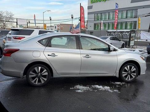 Used 2016 Nissan Sentra SL image 7