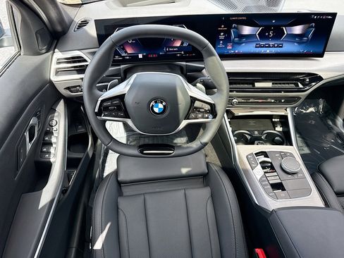Used 2025 BMW 330i Sedan image 17