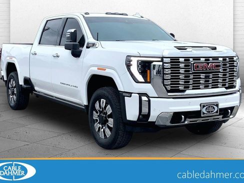 Used 2024 GMC Sierra 2500 Denali w/ Denali Reserve Package AWD/4WD image 1