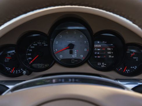 Used 2012 Porsche 911 Carrera S image 18