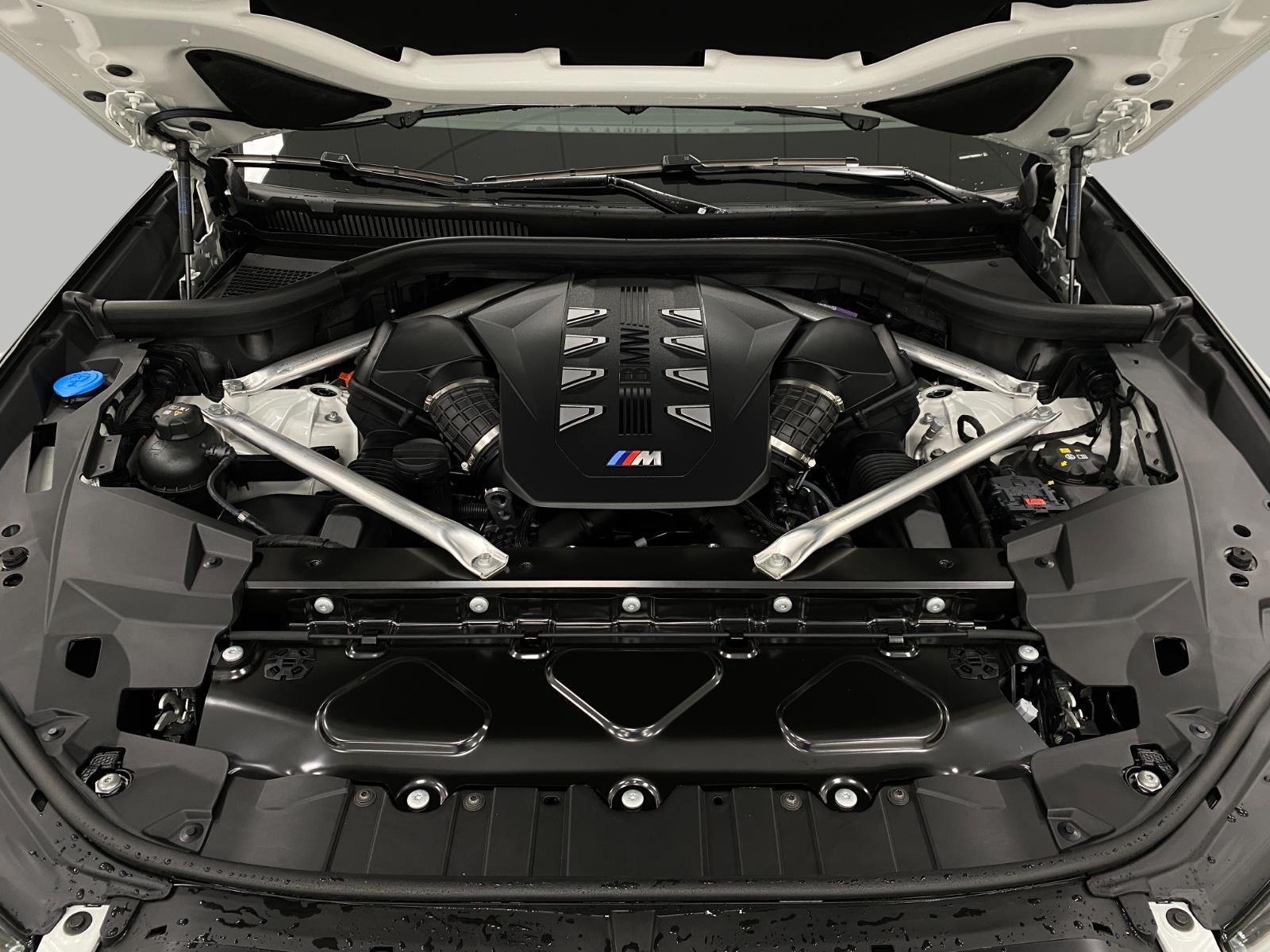 New 2026 BMW X5 M60i AWD/4WD image 14