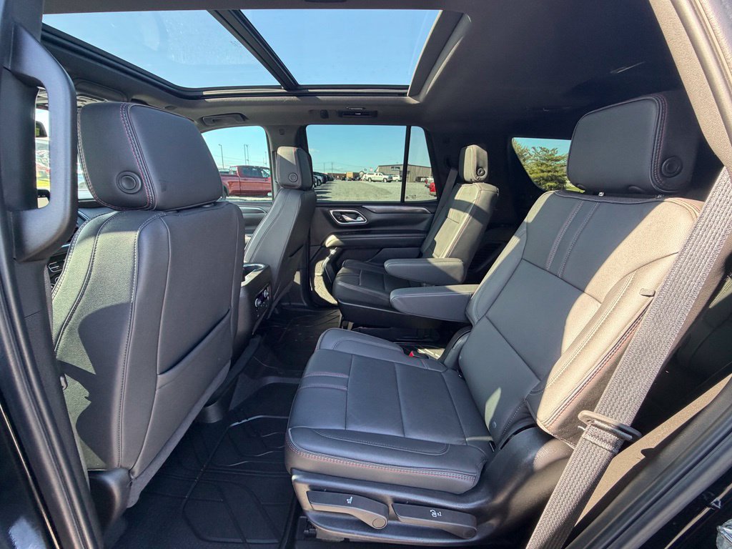 Used 2024 Chevrolet Tahoe RST w/ Luxury Package AWD/4WD image 7