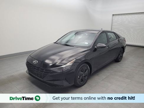 Used 2022 Hyundai Elantra SEL image 1
