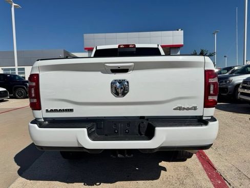 Used 2024 RAM 2500 Laramie AWD/4WD image 4