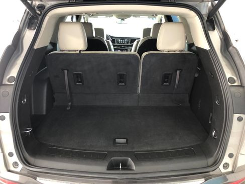 Used 2019 Buick Enclave Essence FWD image 8