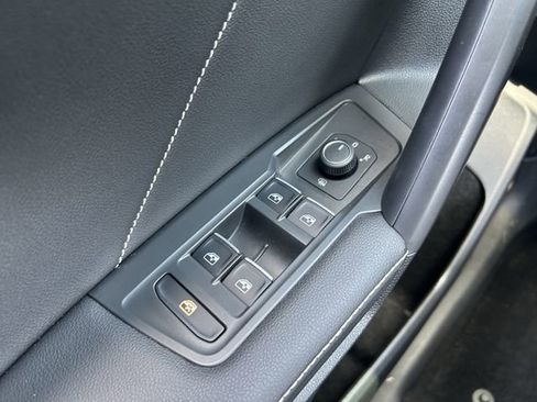 Certified 2023 Volkswagen Tiguan SE w/ Panoramic Sunroof Package FWD image 20