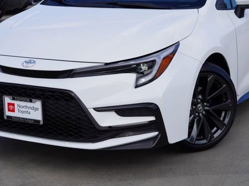 Certified 2025 Toyota Corolla SE w/ Convenience Package FWD image 4