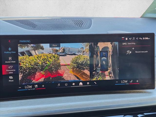 Certified 2025 BMW X7 M60i AWD/4WD image 14
