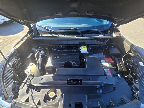 Used 2022 Nissan Pathfinder SV AWD/4WD image 20