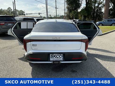 Used 2025 Kia K4 LXS image 32