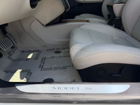 Used 2019 Tesla Model S Performance AWD/4WD image 44