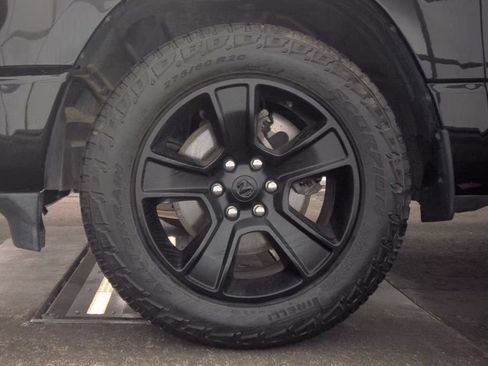 Used 2021 RAM 1500 Big Horn AWD/4WD image 2
