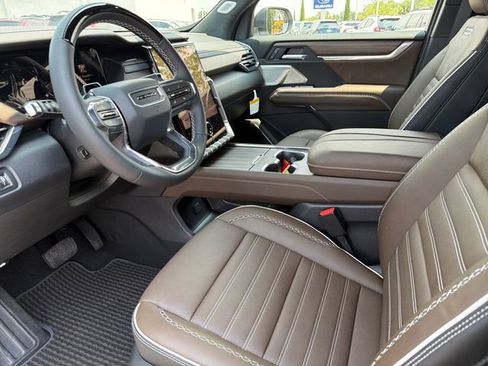 New 2026 GMC Acadia Denali Ultimate FWD image 16