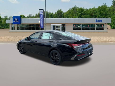 New 2026 Hyundai Elantra Sport FWD image 7