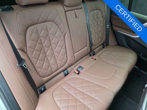 Certified 2024 BMW X5 sDrive40i w/ Premium Package RWD image 26