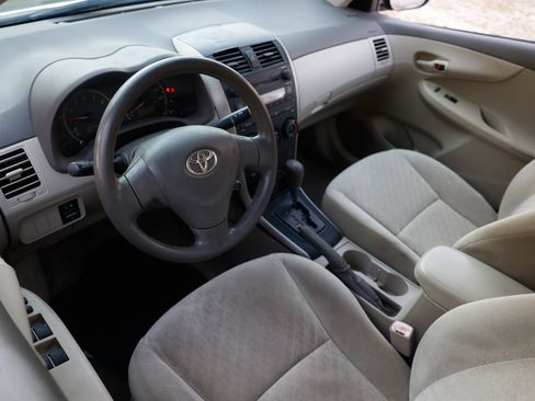 Used 2009 Toyota Corolla S image 4