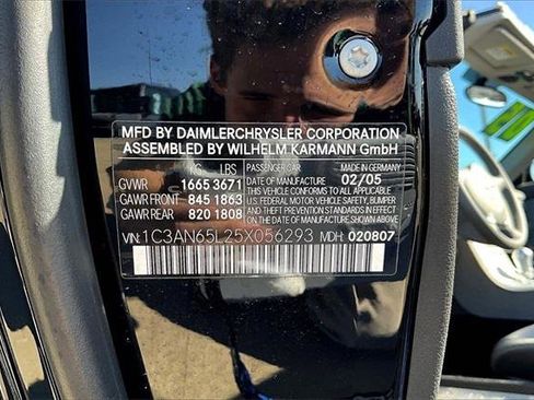 Used 2005 Chrysler Crossfire Limited image 15