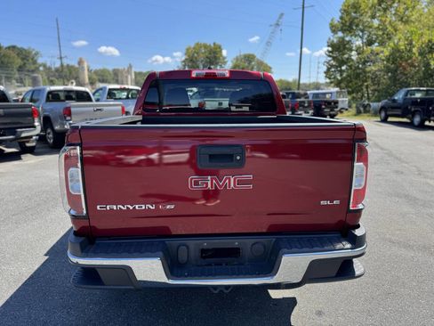 Used 2018 GMC Canyon SLE image 26