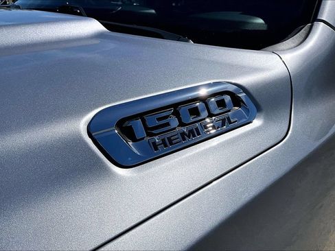 Used 2020 RAM 1500 Big Horn AWD/4WD image 11