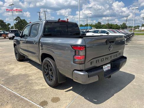 New 2026 Nissan Frontier SV w/ SV Convenience Package RWD image 5